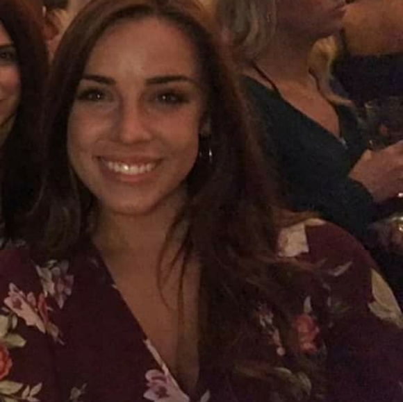 Meet your Posher, Katelyn - Picture 1 of 1